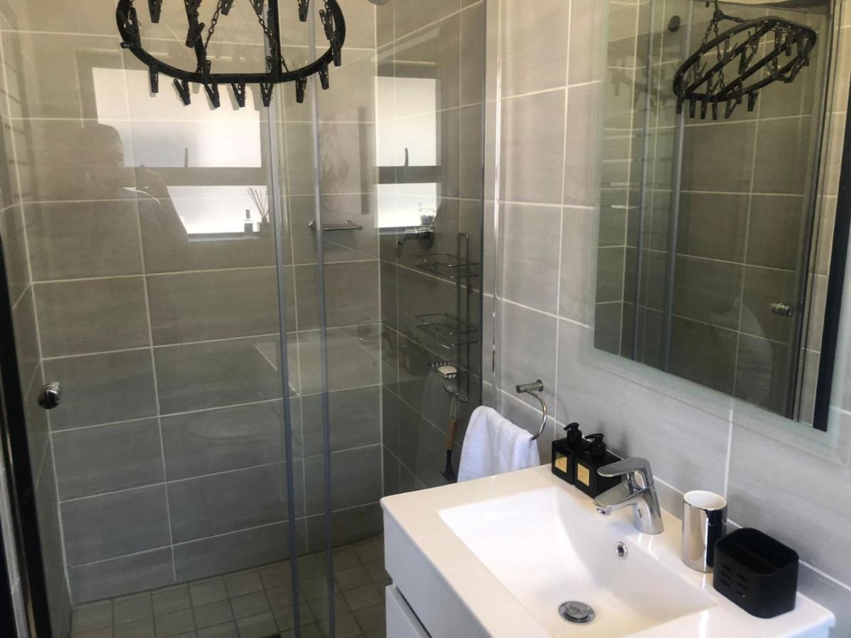 Luxurious Waterfall 1 Bedroom Condo With Free Uncapped Wifi Мидранд Екстериор снимка